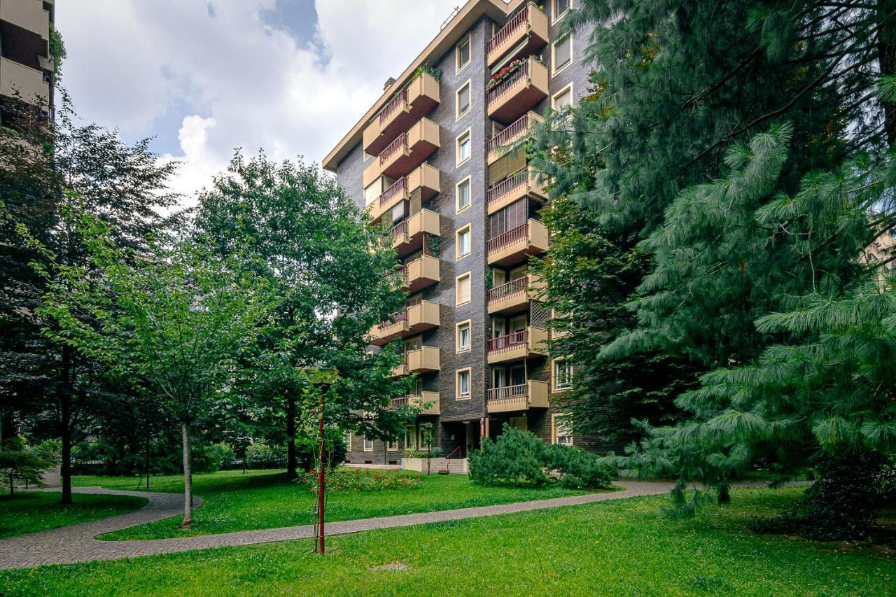 Hemeras Boutique Homes - Design Home In Canals District Milan Bagian luar foto